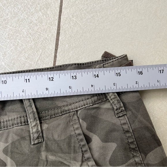 Y2K No Boundaries Cargo camouflage pants with multiple pockets Men Size 30x32 - Picture 5 of 8